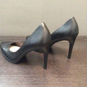 nine west vanorah platform pump